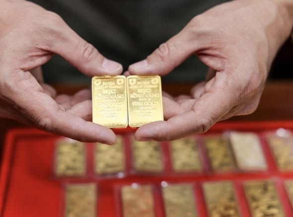 Giá vàng hôm nay 24/10: L;ao dốc từ đỉnh cao nhất lịch sử