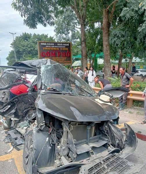 Xe đoàn công tác n:.át bét tại Quảng Trị: Số người tuvong vẫn chưa dừng lại