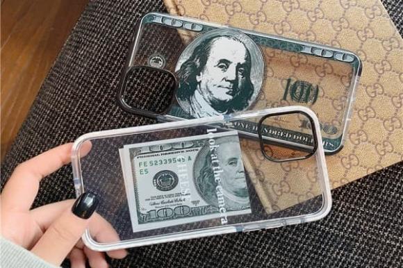 Tại sao nên để một khoản tiền đằng sau vỏ điện thoại? Nhiều người chưa bao giờ hiểu